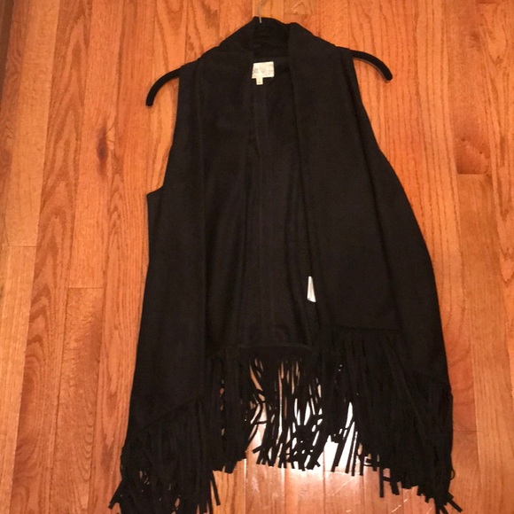 NWT Black suede fringe vest - Picture 2 of 5